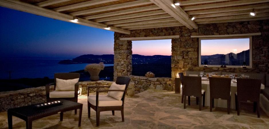 Elegant Seaside Villa, Great Views, Infinity Pool, Lia, Mykonos