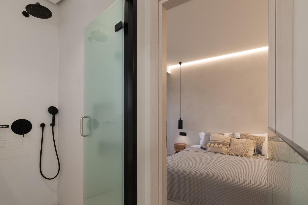 Lido White Villa *