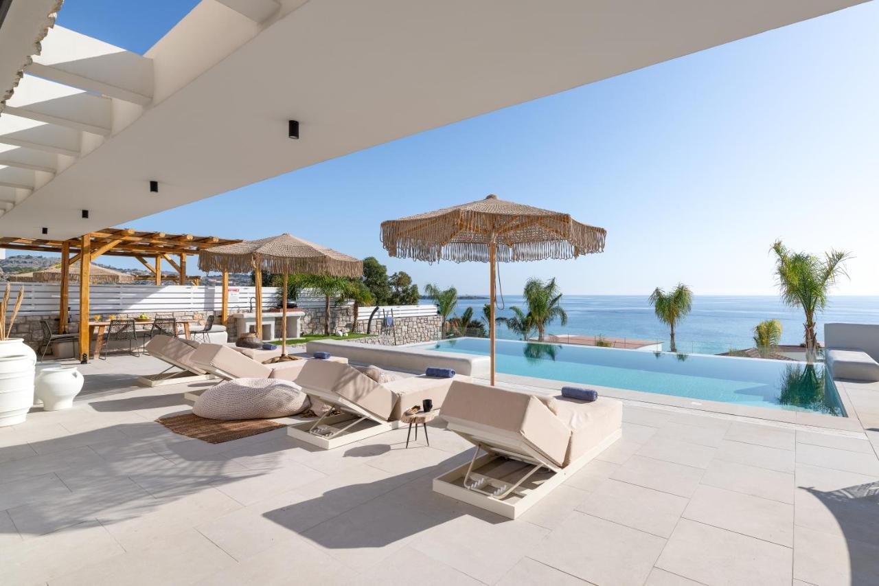 Lido White Villa *