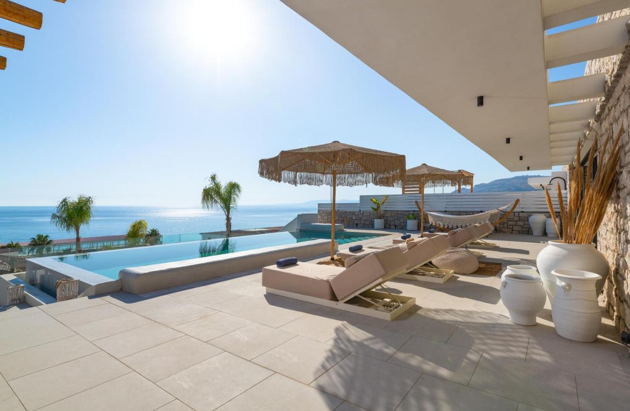 Villa Lido White *