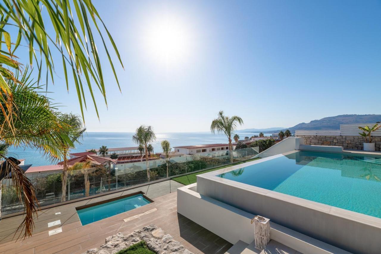 Villa Lido White