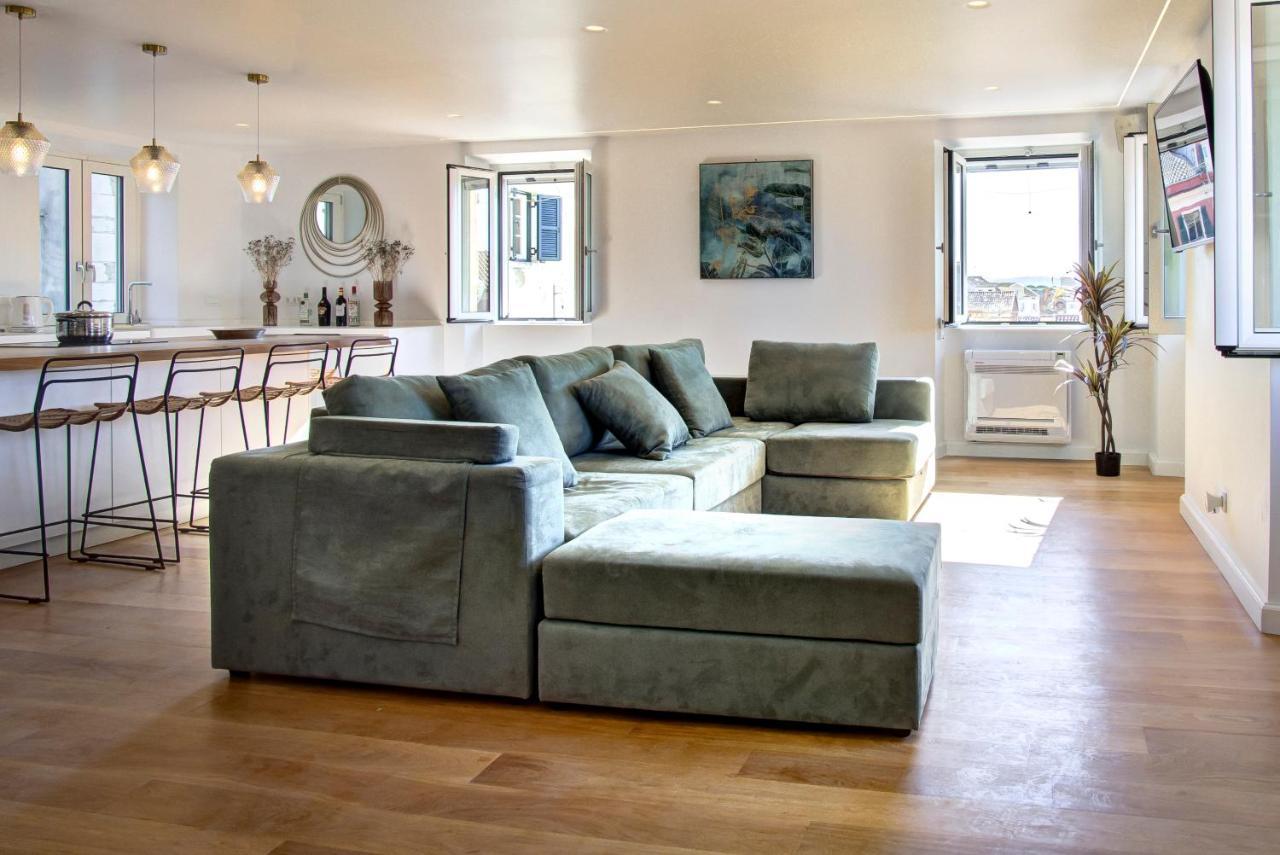 The Heritage Penthouse! Old Centre