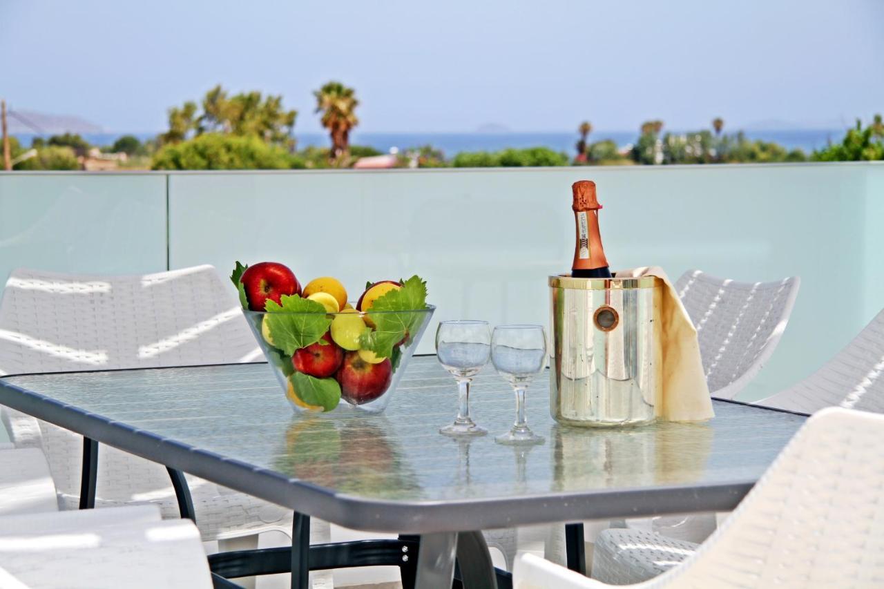 Xenos 7 With A Private Pool Near The Sea *