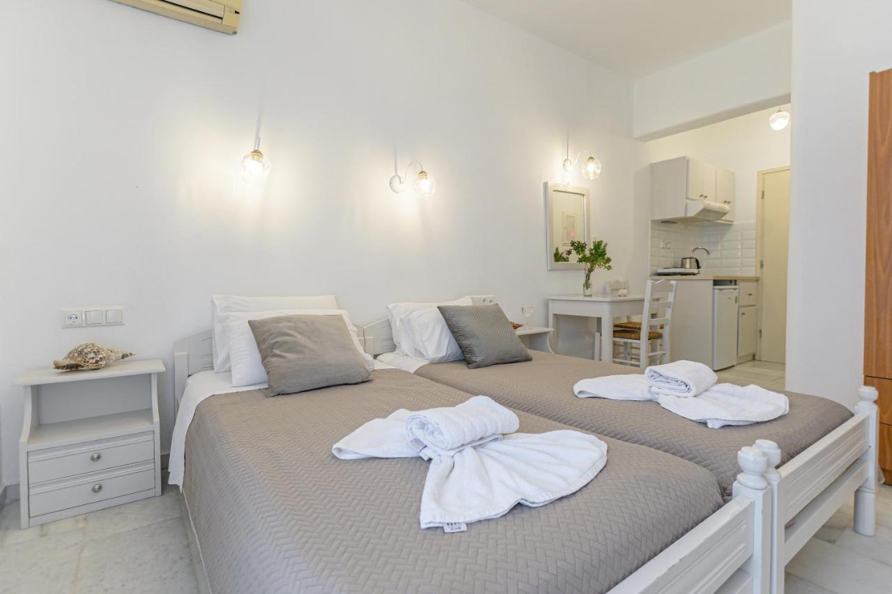 Katerina Babis Aparthotel 2*