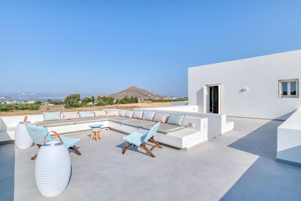 Lampsi - Spacious & Modern Isterni (Paros)