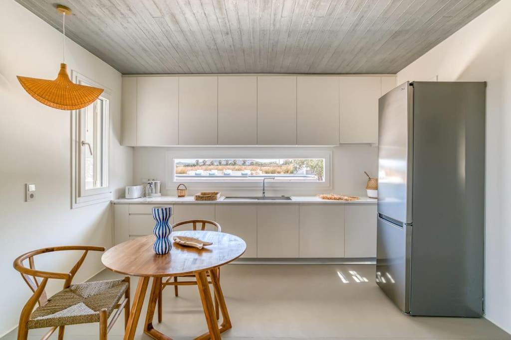 Villa Lampsi - Spacious & Modern Isterni (Paros)