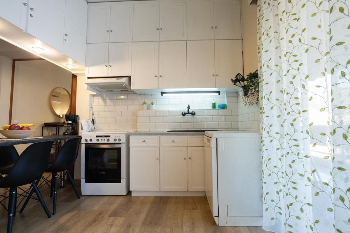 Glyfada Golf Fourth Floor Apartment