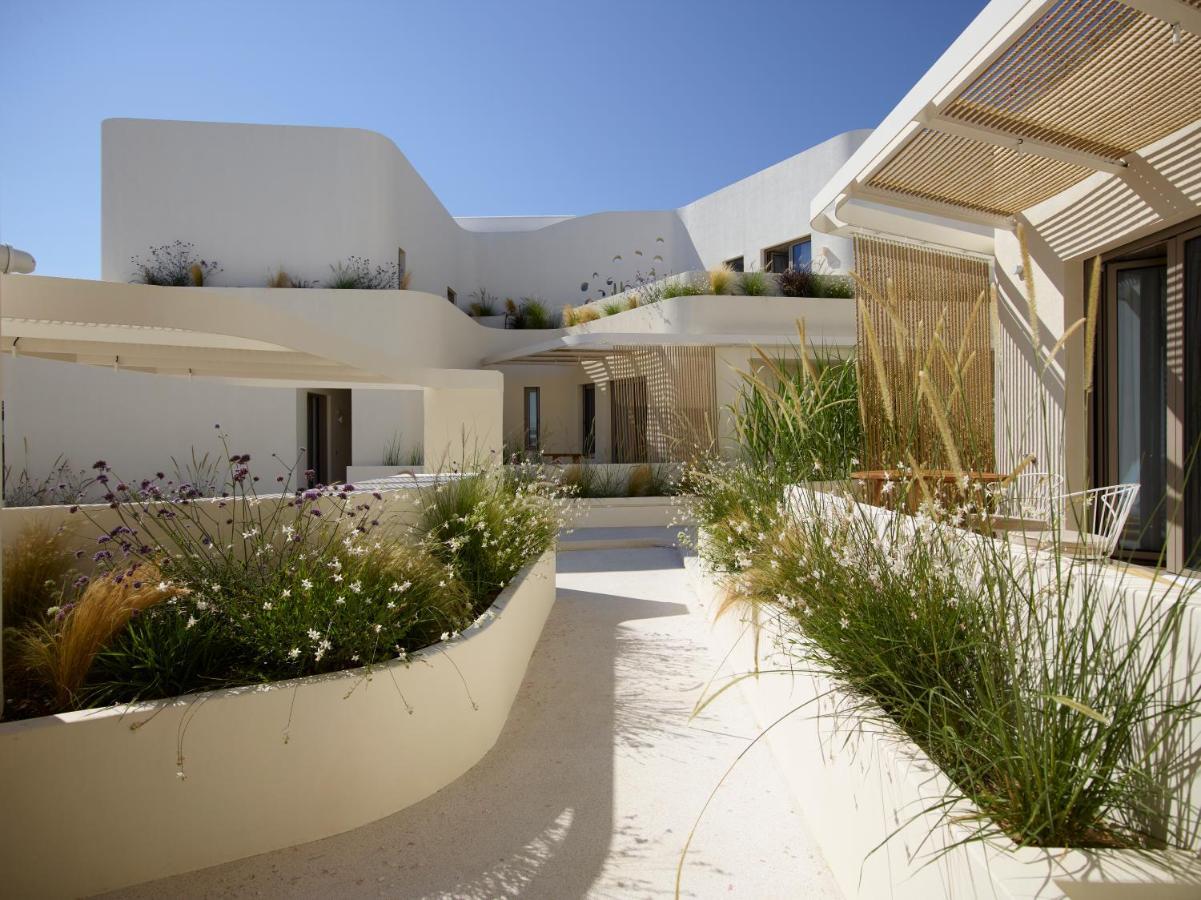 White Pebble Hotel Pollonia