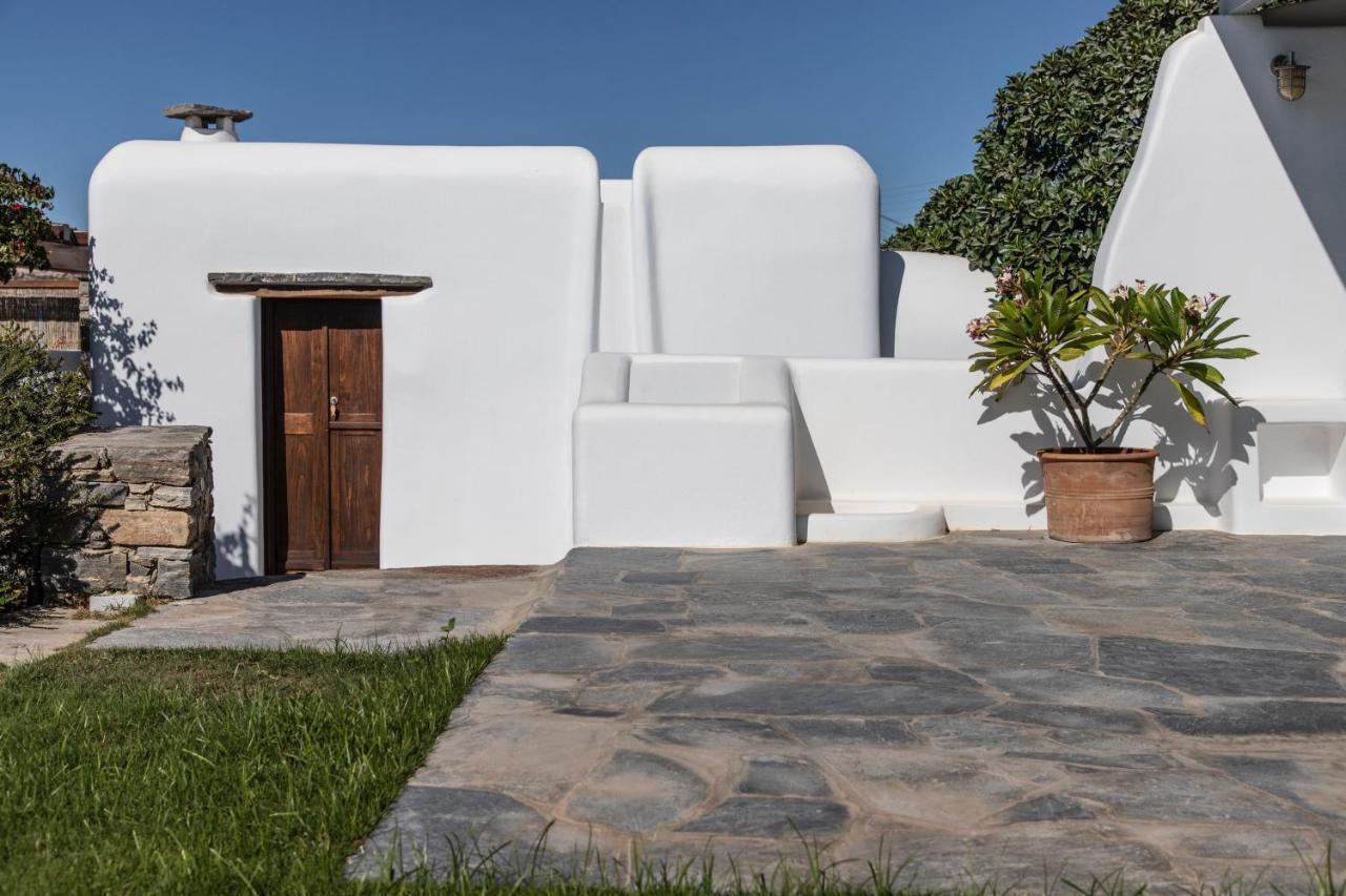 Aqua Breeze Villas *
