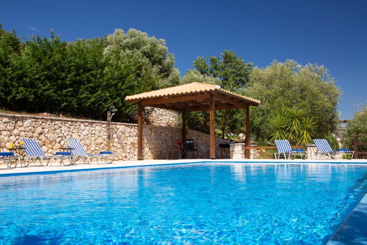 Eione-thaleia * Sivota (Lefkada)
