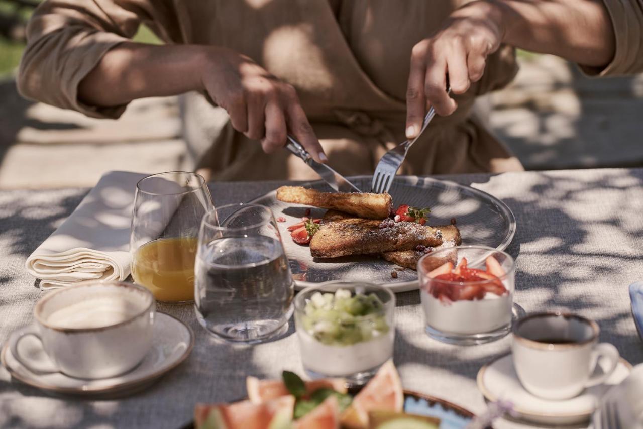 Yria Island Boutique & Hotel