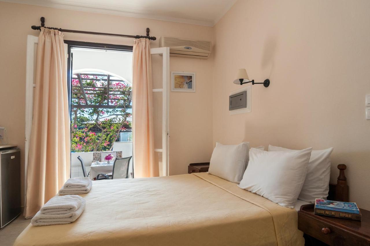 Hotel Santorini