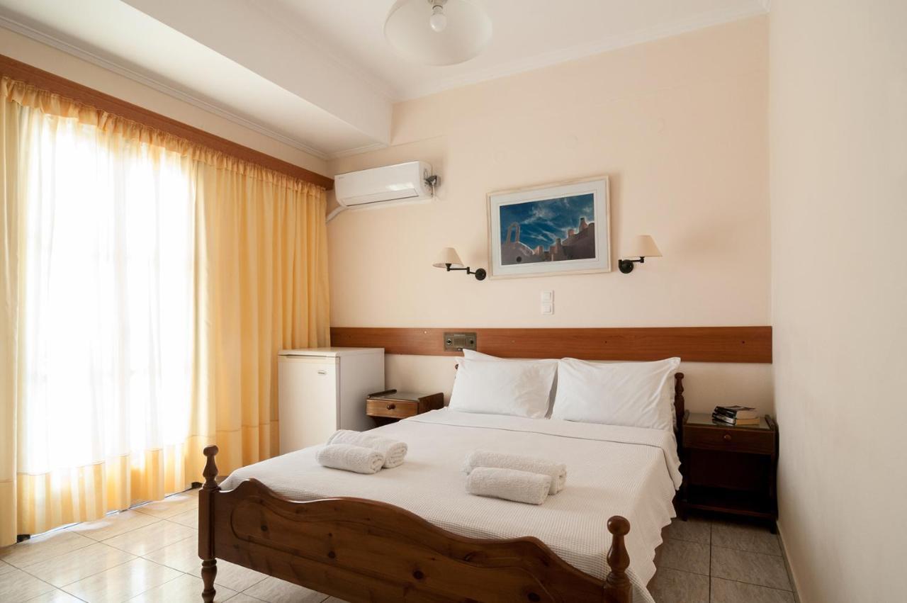 Santorini 2*