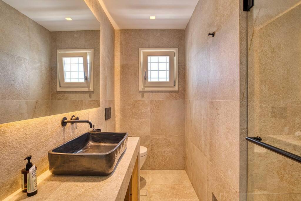 Grand Reve Paros Villa *
