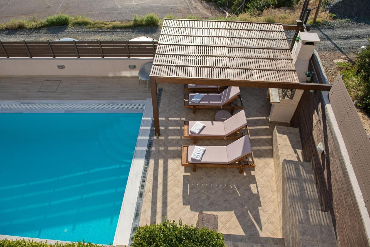 Lila's Villa Nerotrivia