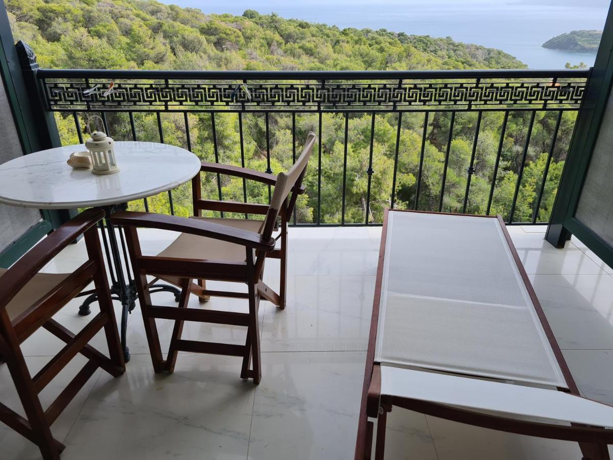 Hotel Akron Luxury Holidays 2*