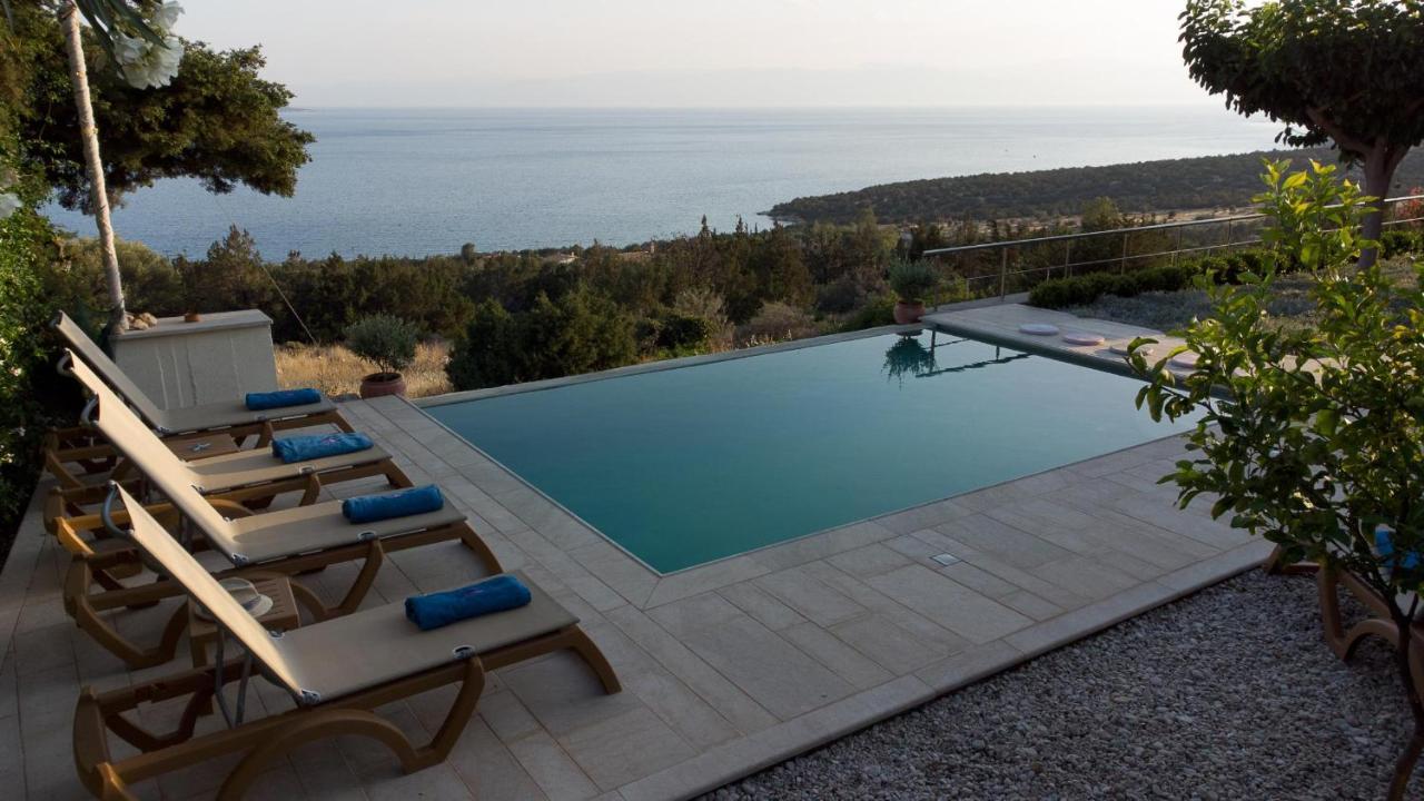 Holiday home Irida *