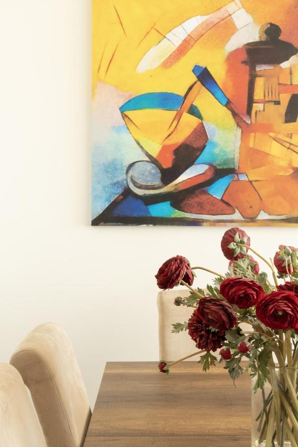 Modern In Glyfada A Breath Away From The Sea - The View