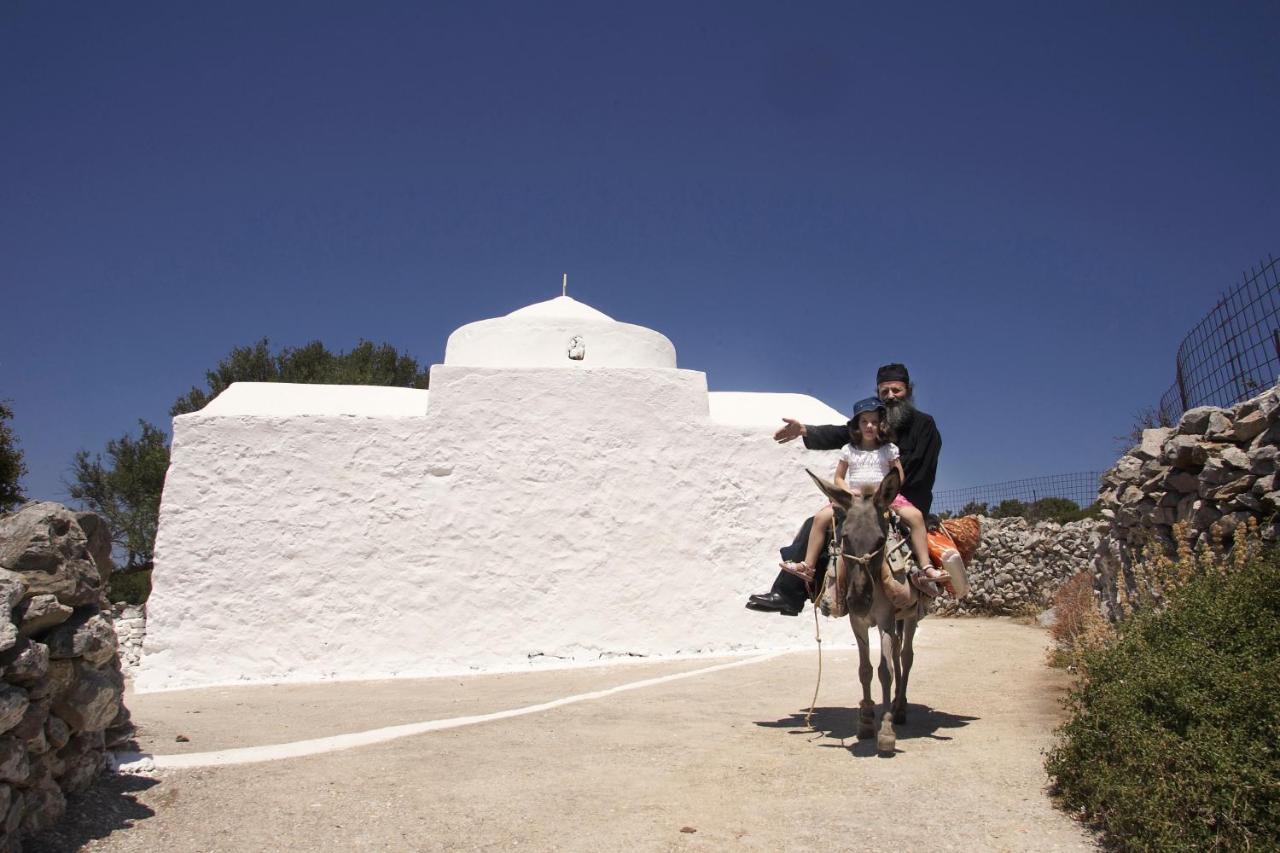 Hotel Yria Island Boutique & Parasporos