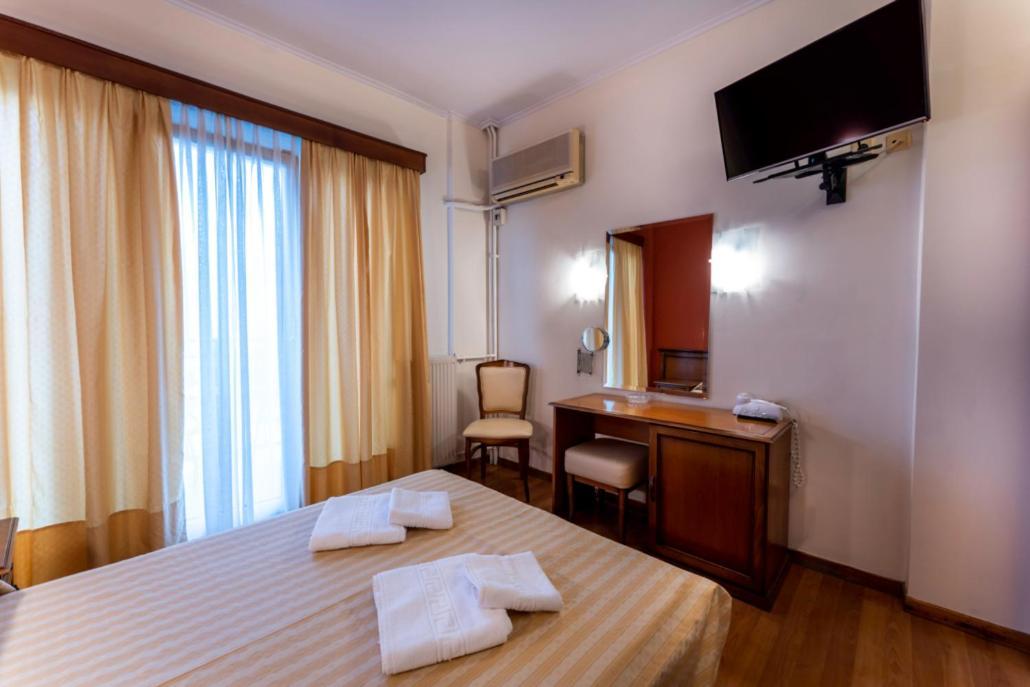 Nefeli Hotel 3*