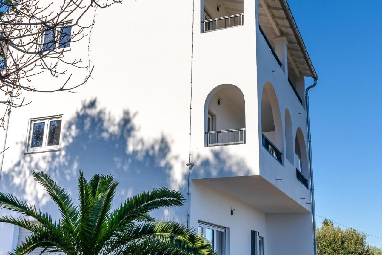 Ocean Breeze Apartment *