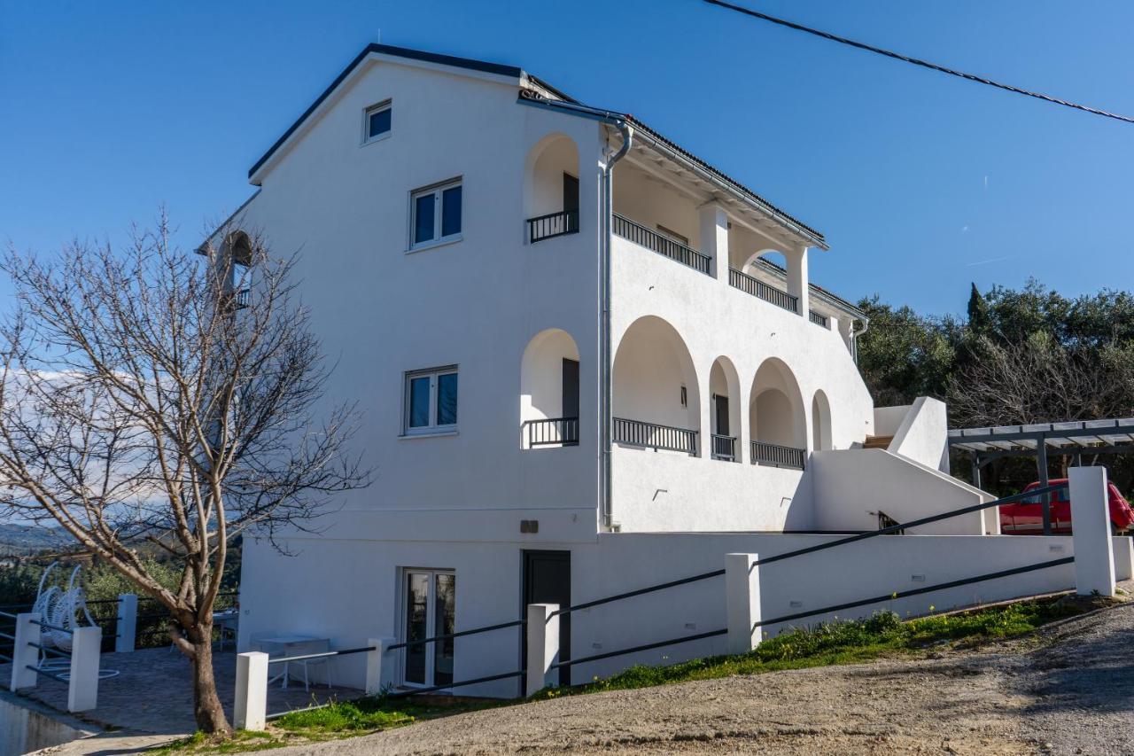 Ocean Breeze Apartment Avliotai