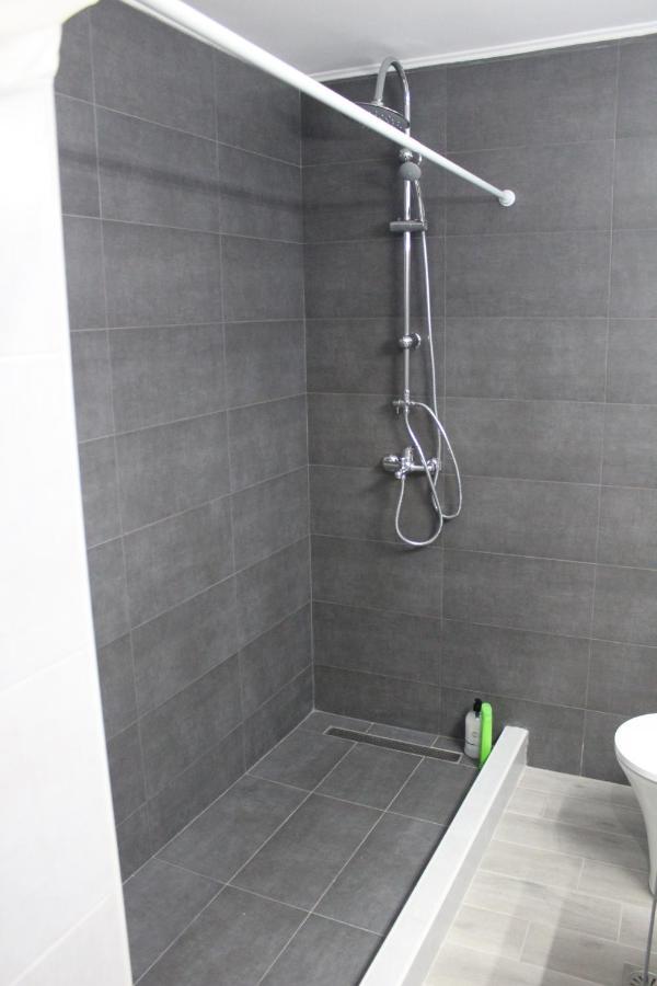 Center 1 Apartment *