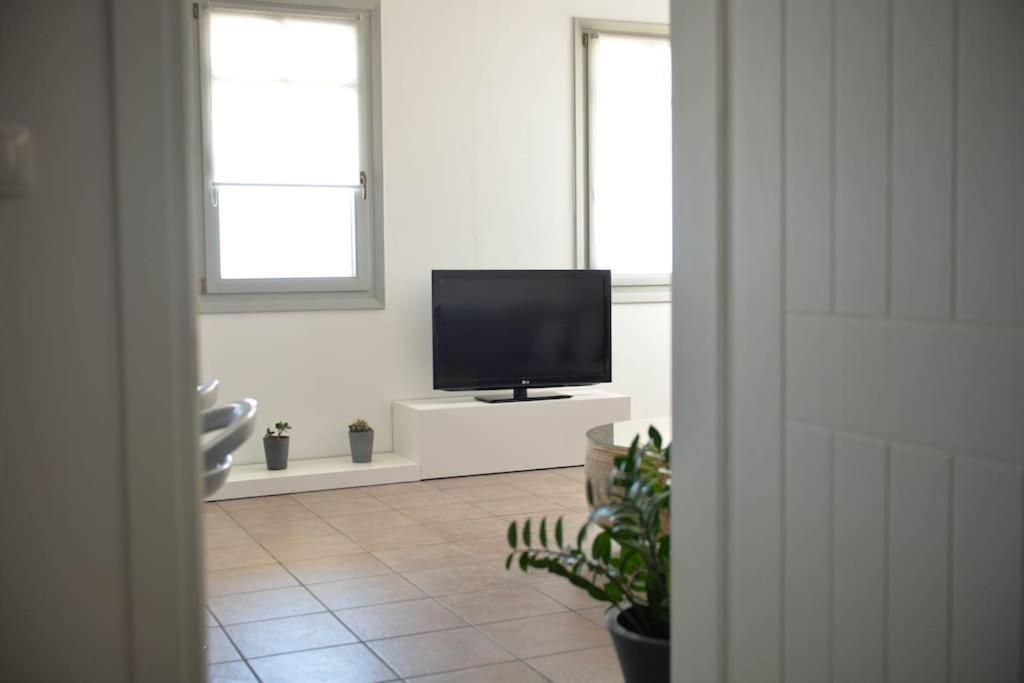 Holiday home Uppolis με θέα τα νησιά Ano Syros
