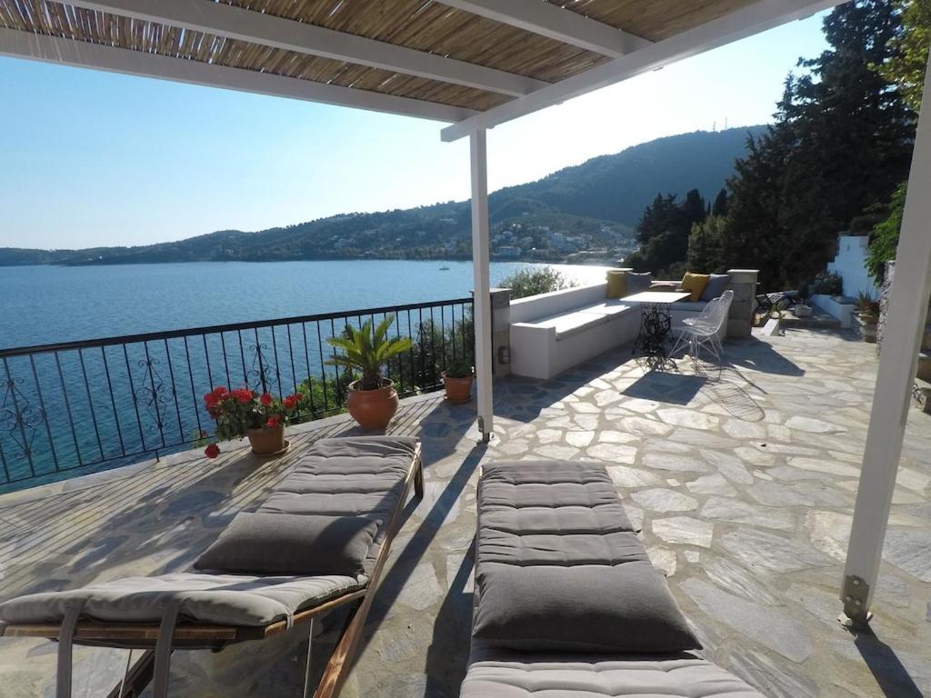 Holiday home Tassos Seafront House *