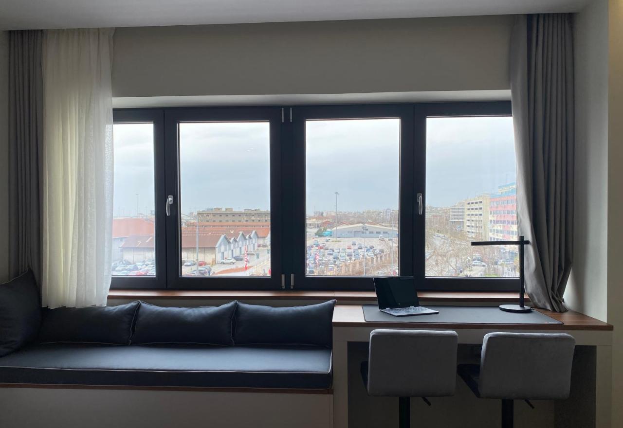 Apartment Celestial Luxury Skg Port *