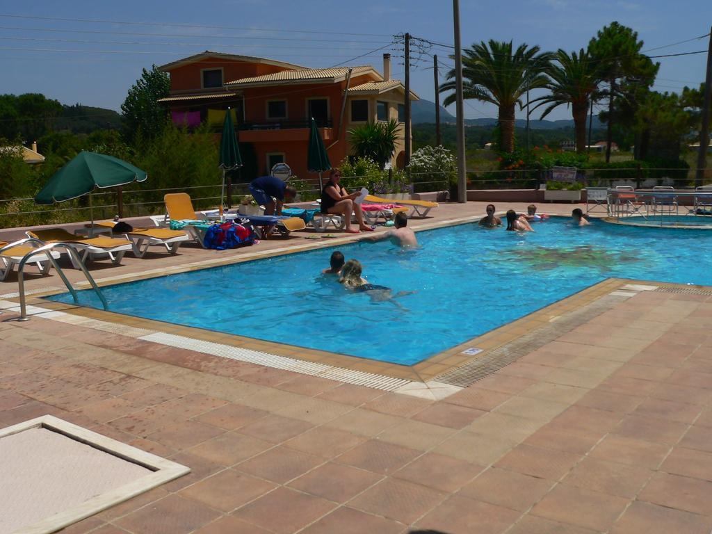 Sunshine Corfu And Hotel Nisaki (Corfu)