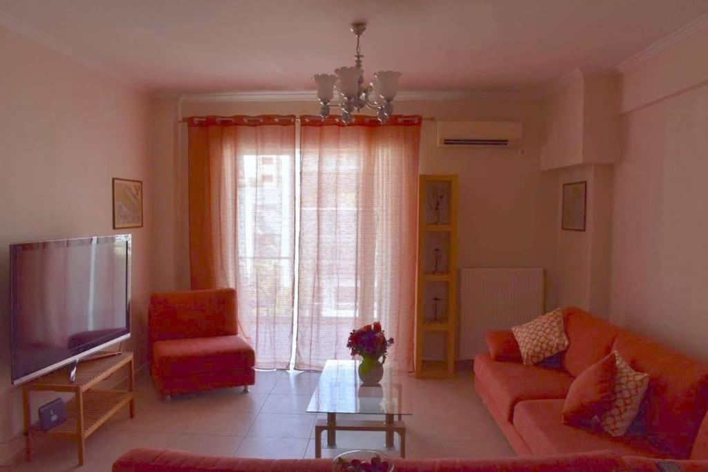 Apartment Stavros Niarhos
