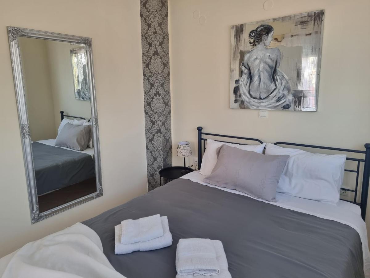 In Centre By Open Apartment