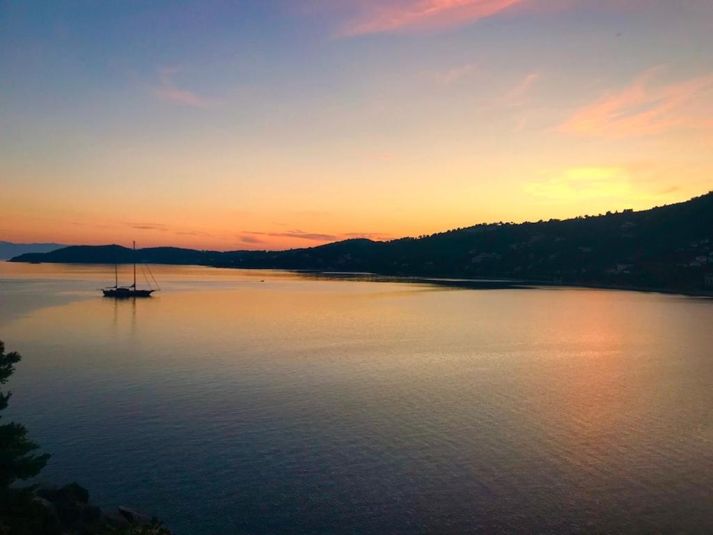 Holiday home Tassos Seafront House Skiathos Town