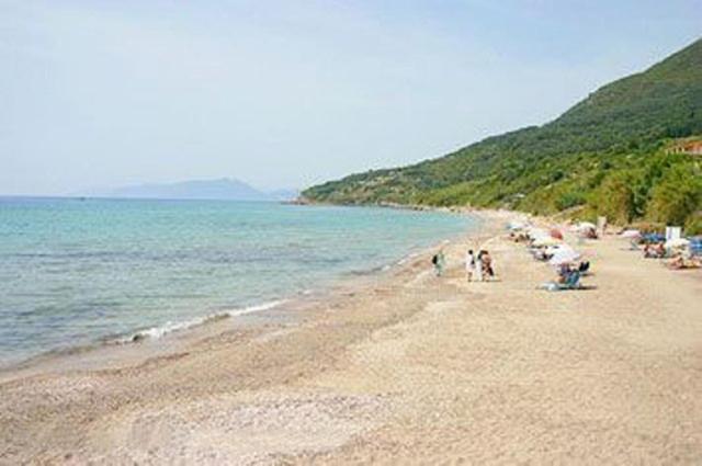 Varagoulis Giannis & Lenas Apartment Paramonas (Corfu)