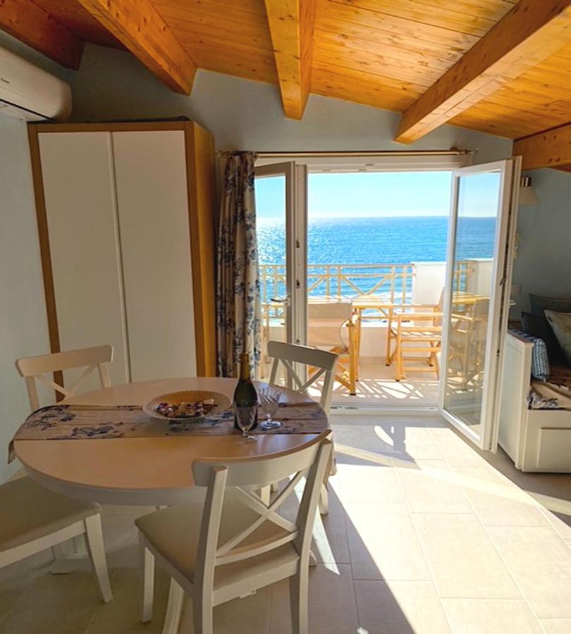 Beachfront Loft - Agios Gordios, Corfu * Agios Gordios (Corfu)