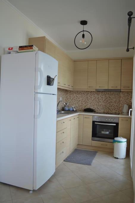 Almiriki Apartment *