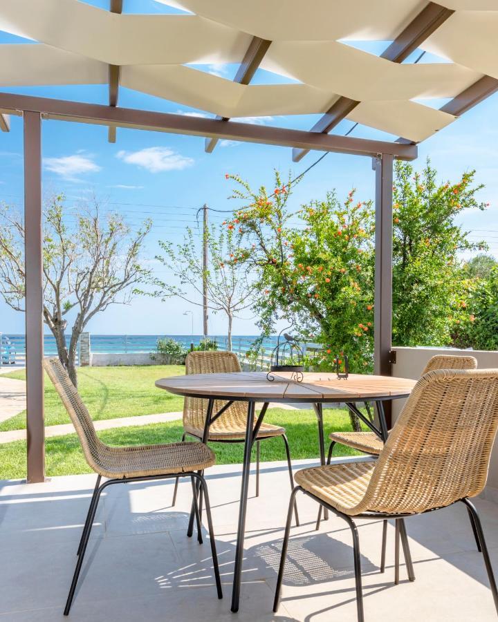 Azzurro Seafront Holiday home Nea Kallikrateia