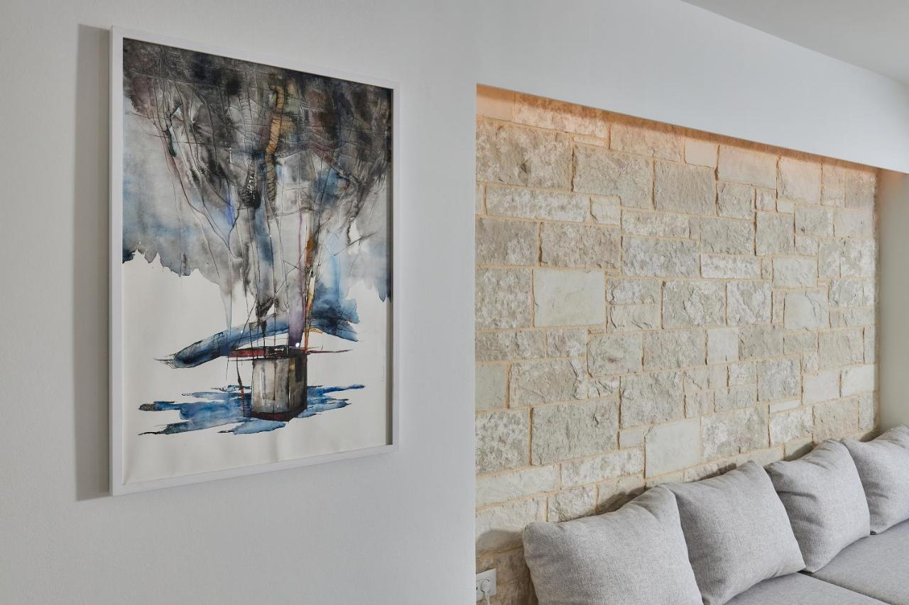 Pachnes Luxury - Heated Pool, Sea View Apartment *