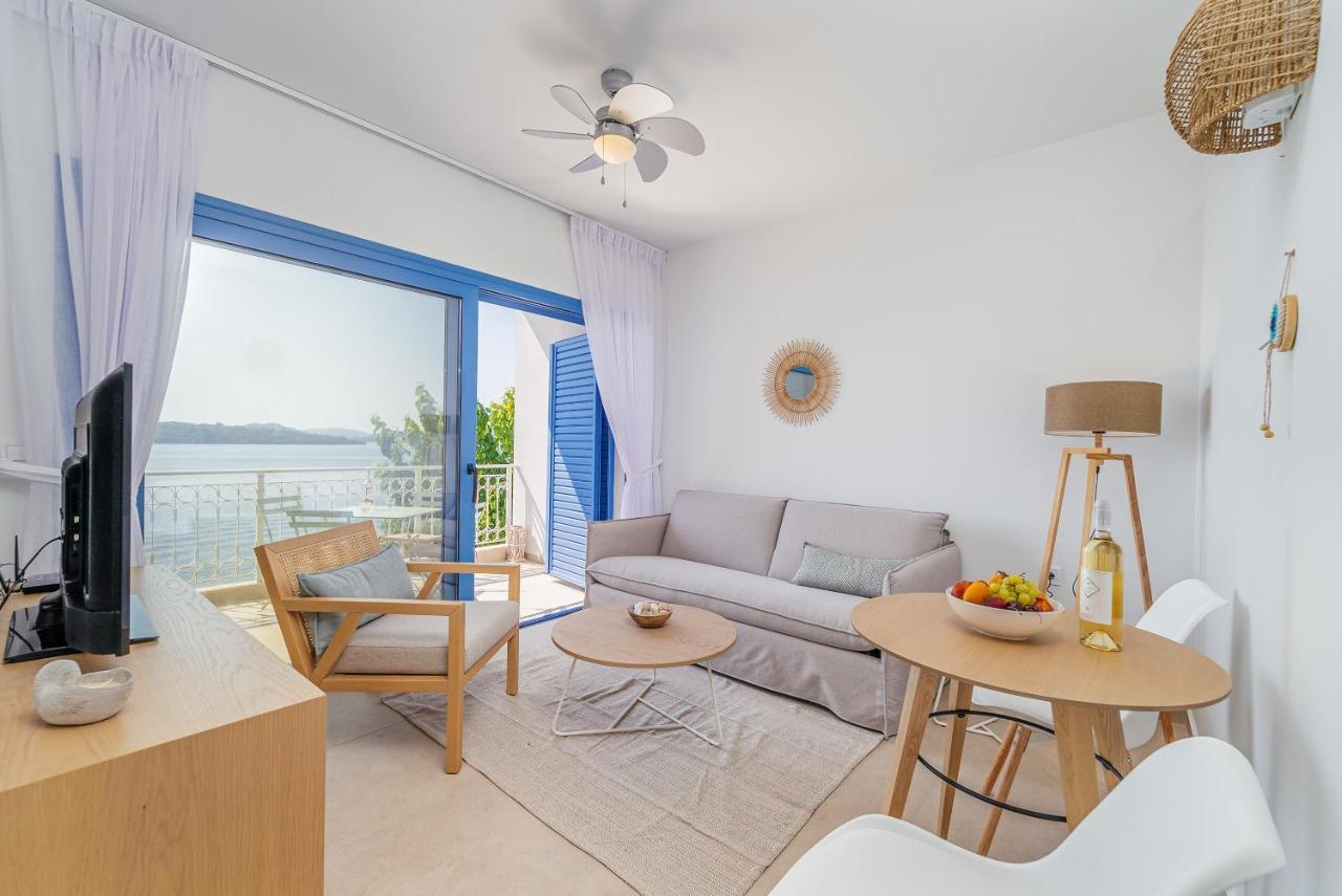 Apartment Greek House Complex A4 *