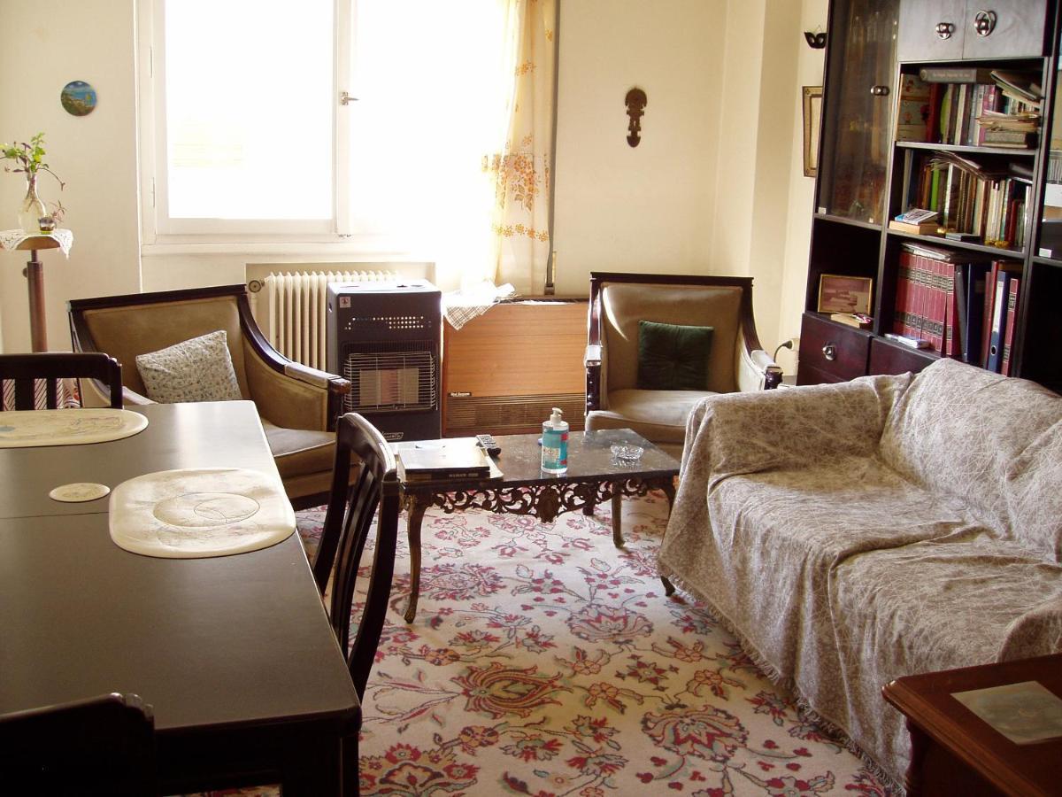Work Or Vacation In Shared Homestay *