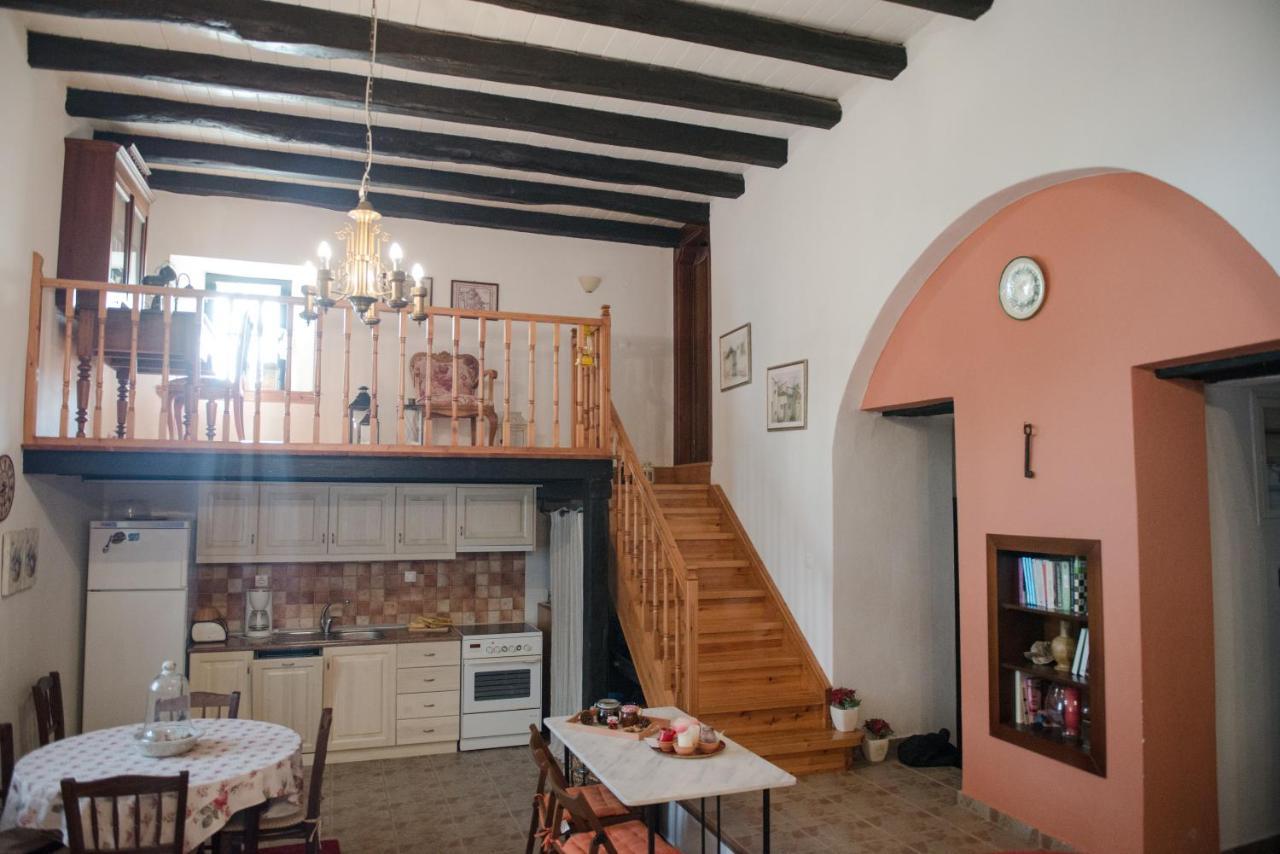 Villa πέτρινο αρχοντικό *