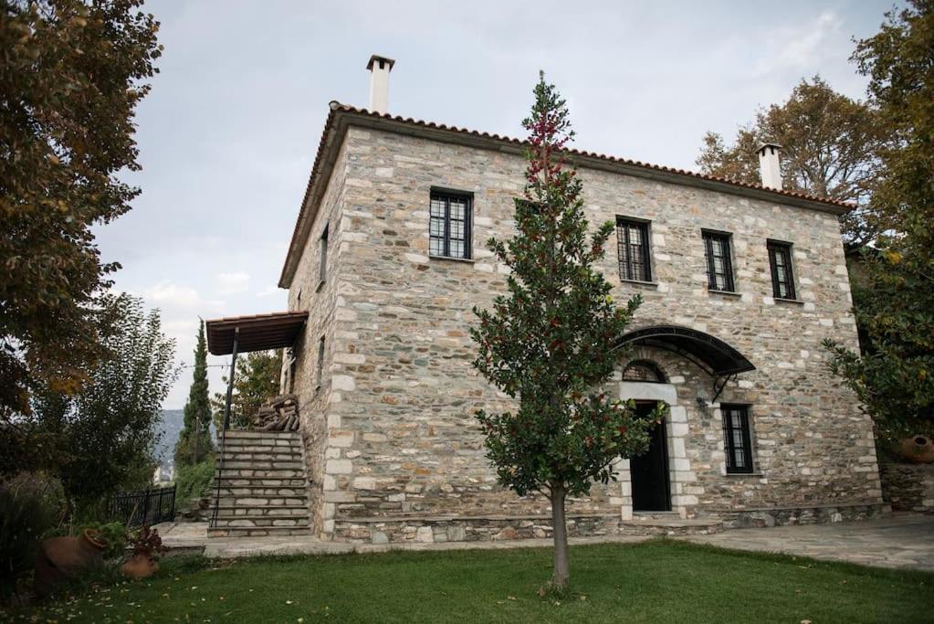 πέτρινο αρχοντικό Villa *
