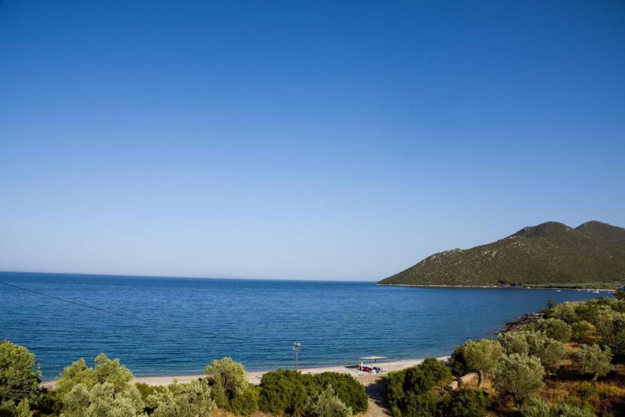Nikole's Luxury 180m2 Holiday home Tiros