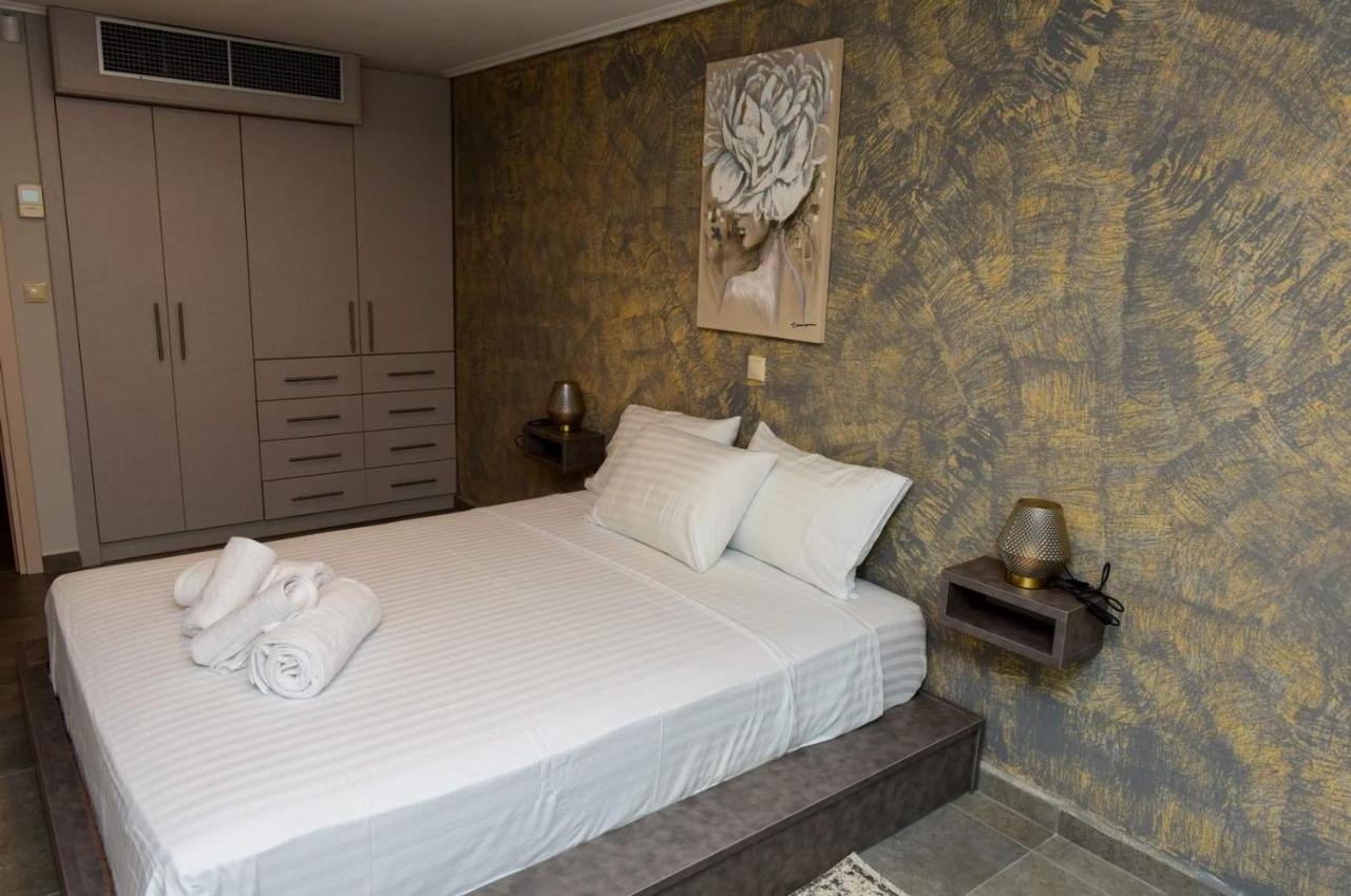 Nikole's Luxury 180m2 Holiday home Tiros
