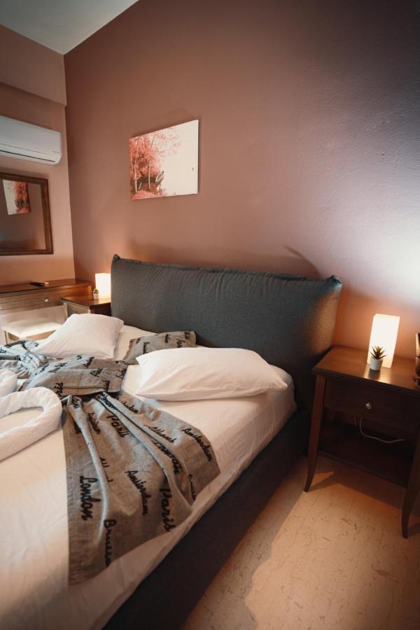 Aparthotel Fotini *