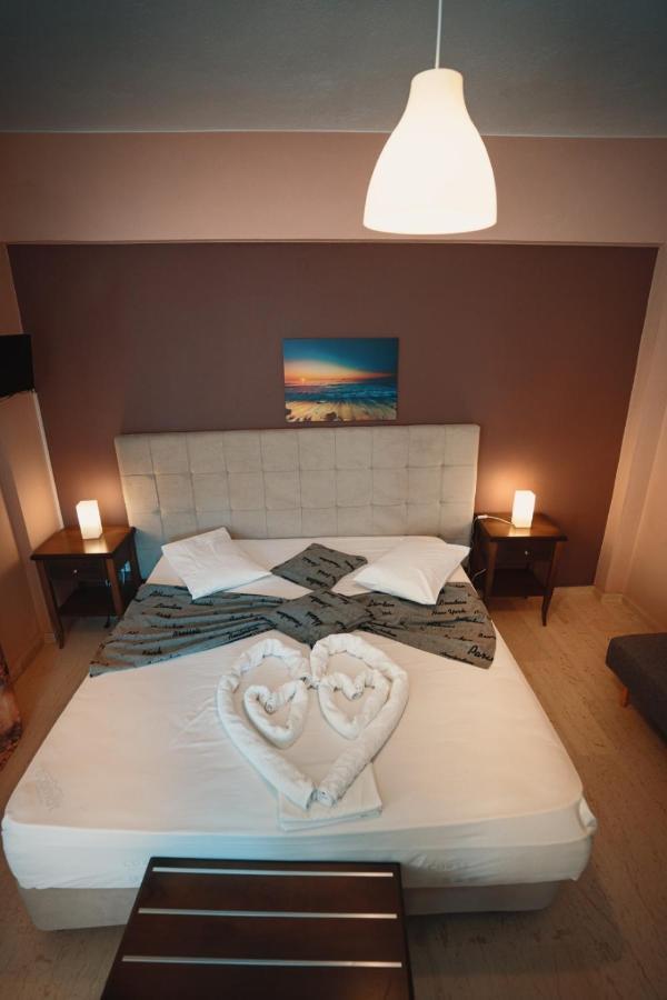 Aparthotel Fotini *