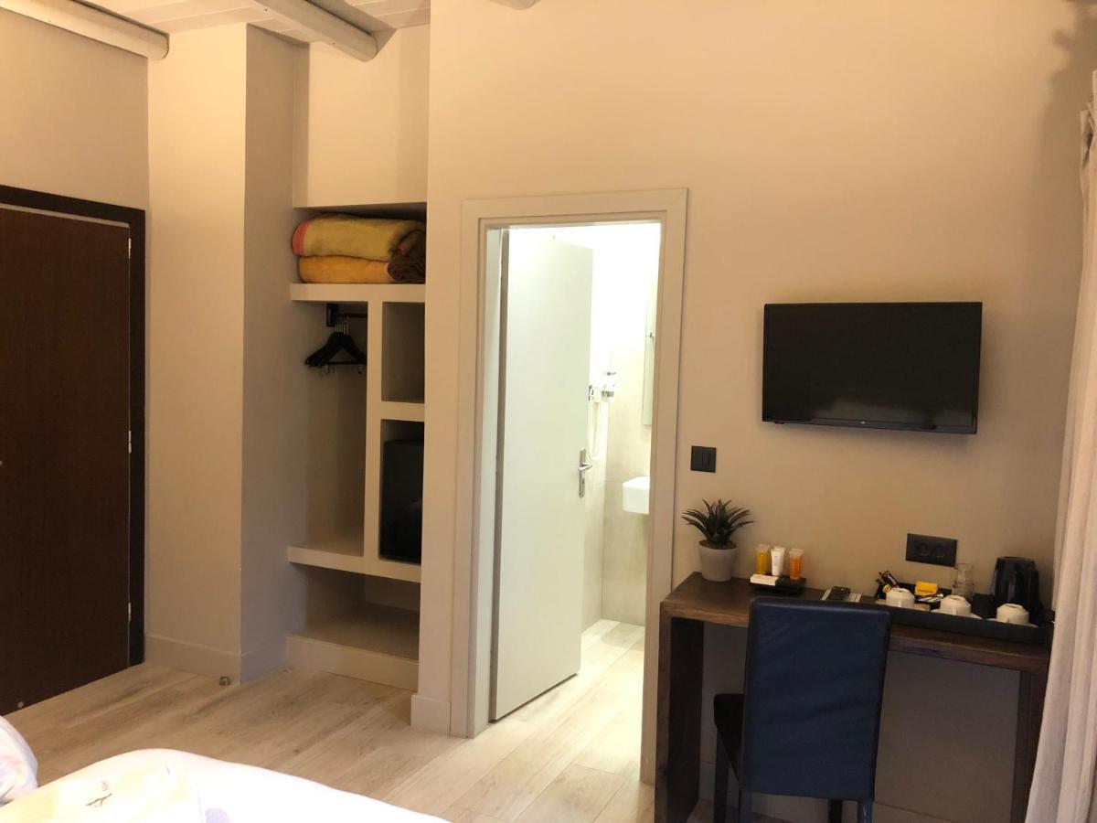 Anesis Hotel
