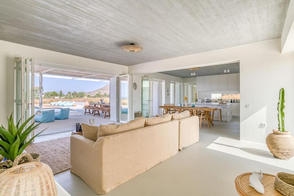 Lampsi - Spacious & Modern * Isterni (Paros)