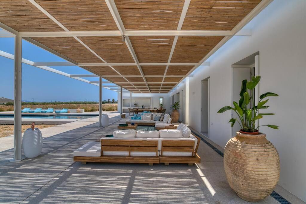Villa Lampsi - Spacious & Modern Isterni (Paros)